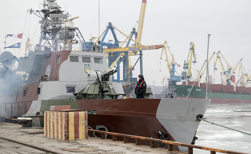 На фото: Український корабель "Донбас". Автор: Сергій Ваганов
