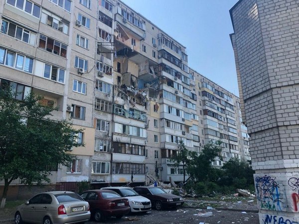 Вибух у Києві стався через кілька днів після ремонтних робіт газовиків. Мешканці чули запах газу (ФОТО, ВІДЕО)