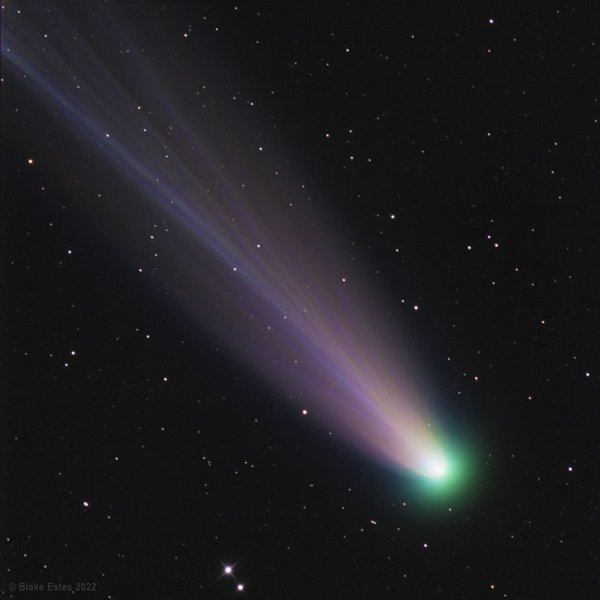 Як виглядає комета Леонард зблизька