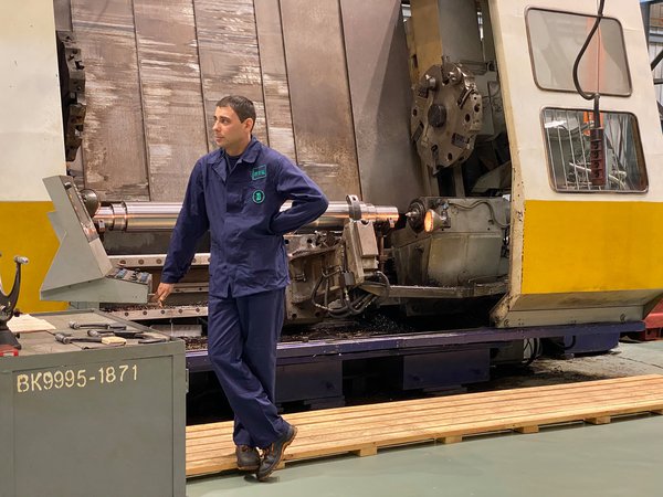 На Крюківському вагонобудівному заводі вже почали виробництво 100 нових пасажирських вагонів (ФОТО)