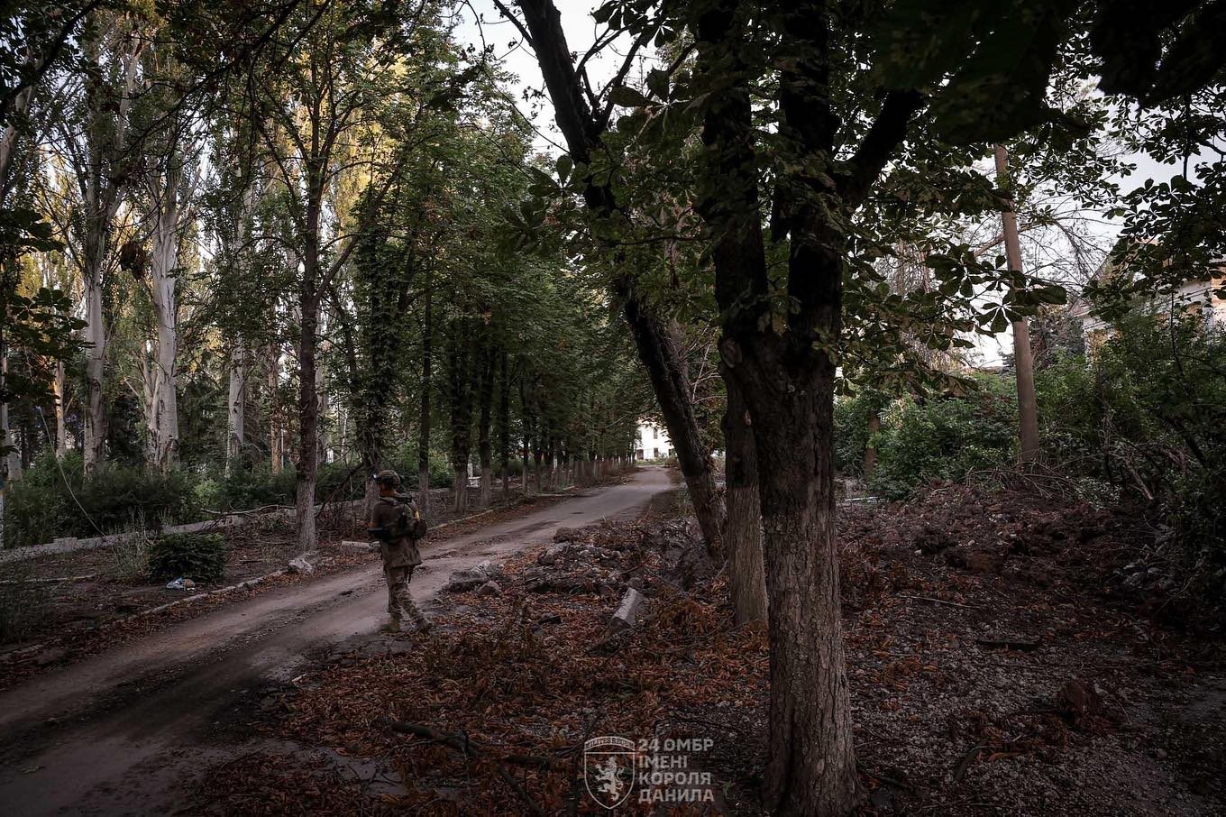 Заихисники Часового Яру фото війни, оборона сходу, часів яр, тактика випаленої землі