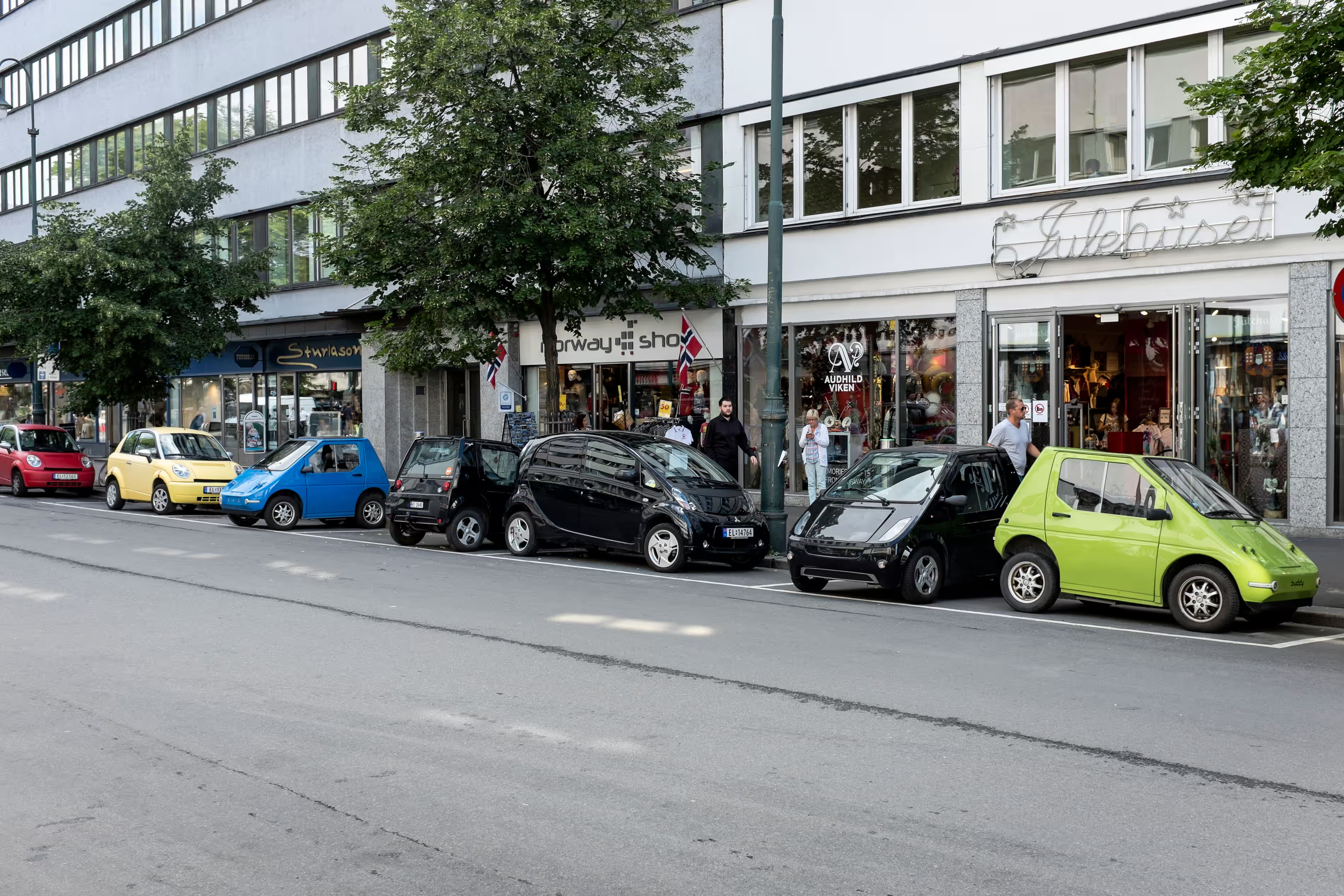 Електромобілі в Осло. Фото: Thomas Russ Arnestad/Alamy