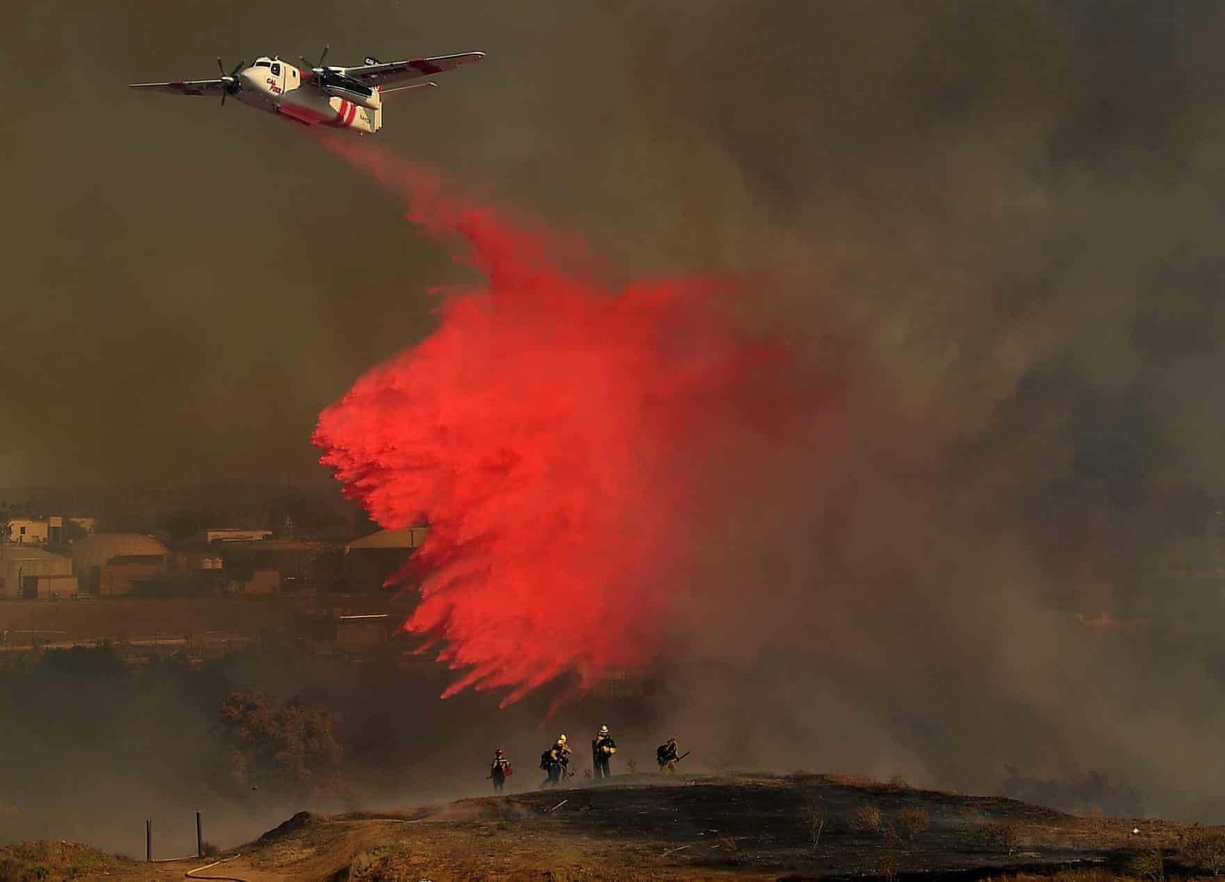 Спроби загасити пожежі в США. Wally Skalij/Los Angeles Times