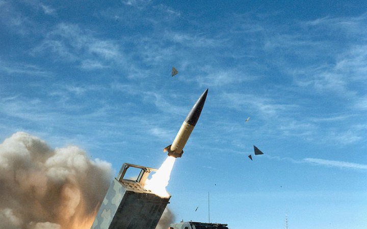 Запуск ракети ATACMS з ПУ M270 MLRS Фото: Wiki/US Army