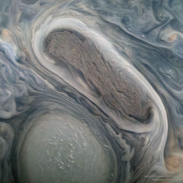 Астрономічна краса: шторми Юпітера зблизька. Дуже зблизька