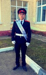 Попередній перегляд Стас Балицький. Випускне фото, 2024 рік. Фото з особистої сторінки «ВКонтакте». Гортайте галерею, щоб побачити більше фото