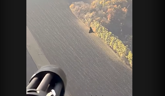 Скриншот з відео