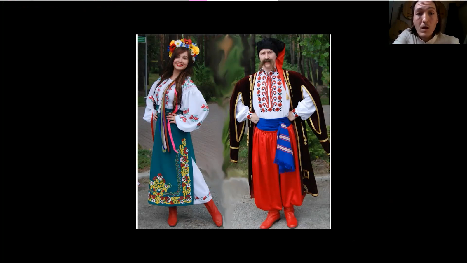 Ось який вигляд має спотворений образ українців в історично недостовірному одязі та прикрасах. Фрагмент лекції про автентичне вбрання