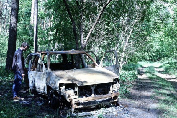 c3a0369-levin-burned-car--patrick-chauvel---rsf-.jpg