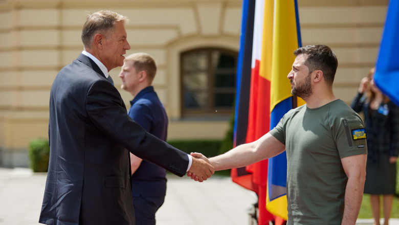 Фото з відкритих джерел, Президент України Володимир Зеленський під час візиту в Бухарест