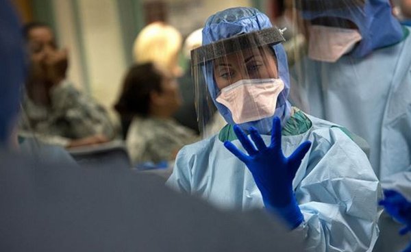 Польща хоче заповнити дефіцит медиків за рахунок українських лікарів і спрощує їх працевлаштування
