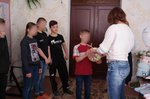 Попередній перегляд Коля Сєдих поміж вихованців Донецької школи-інтернату № 1, червень 2020 року