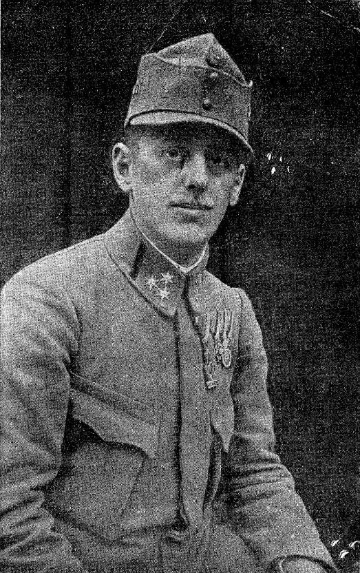 Василь Оробко у формі австрійського капітана