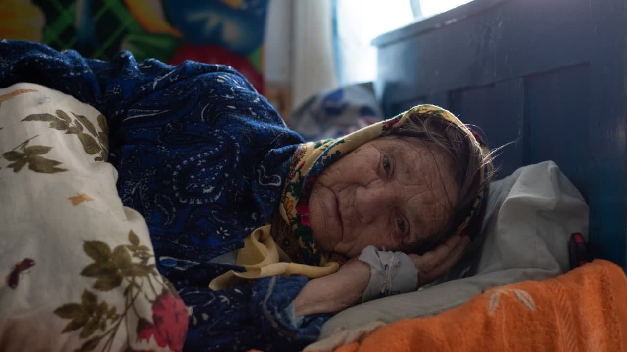86-річна Василина Якіб'юк рідко зводиться з ліжка