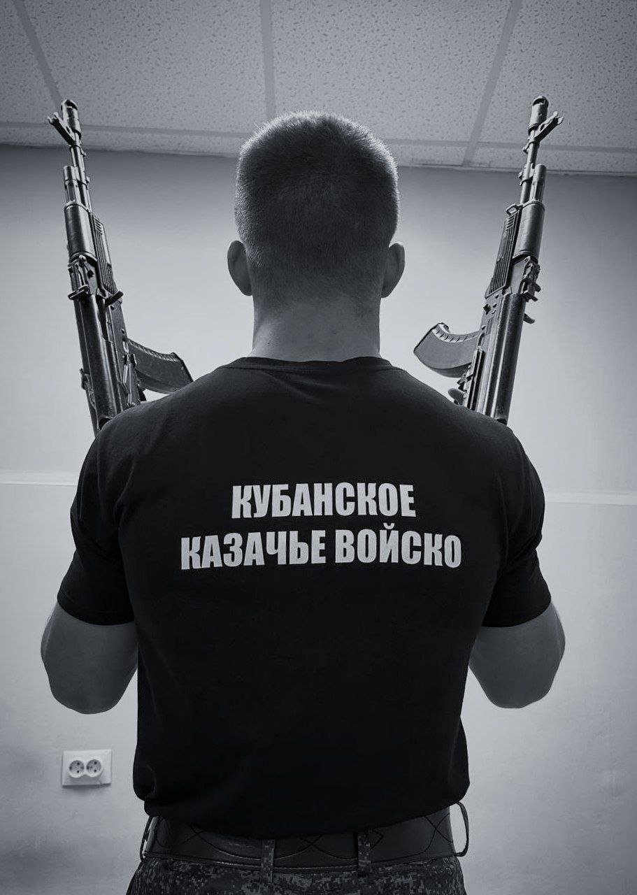 Коля Сєдих у футболці Кубанського козачого війська. Фото з його особистої сторінки «ВКонтакте»