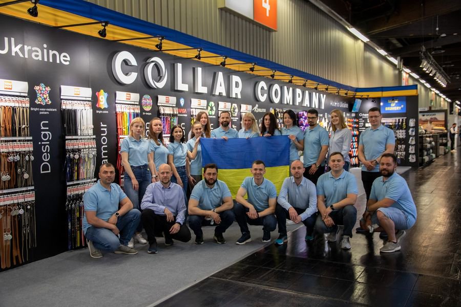 Працівники компанії Collar, учасники виставки Interzoo в Чернігові
