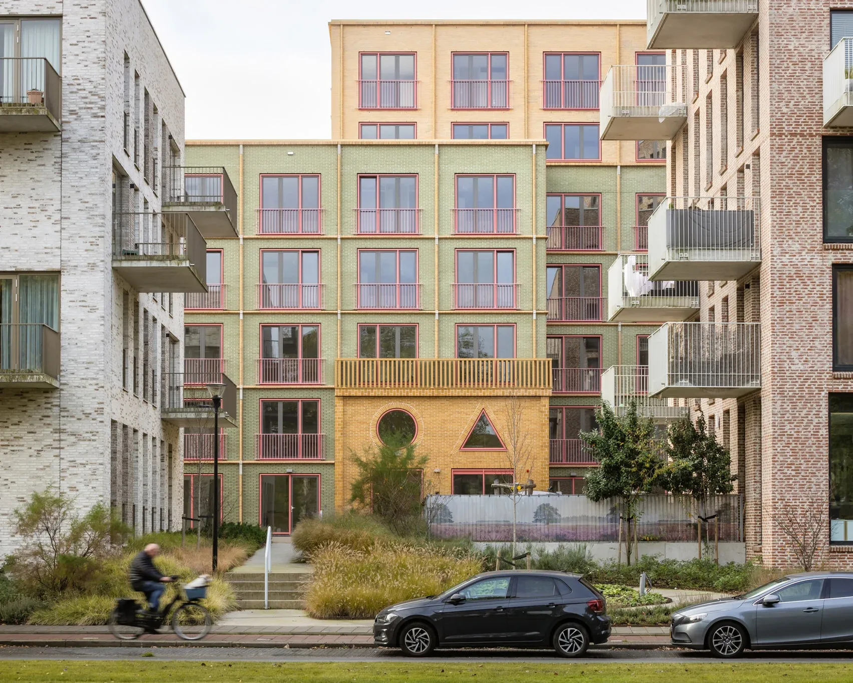 volante-social-housing-monadnock-architects